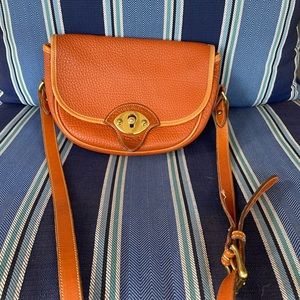 Rare Vintage Leather Dooney & Bourke Crossbody Bag//